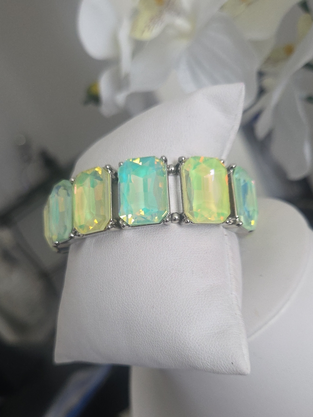 Paparazzi Oil Spill Bracelet NWT